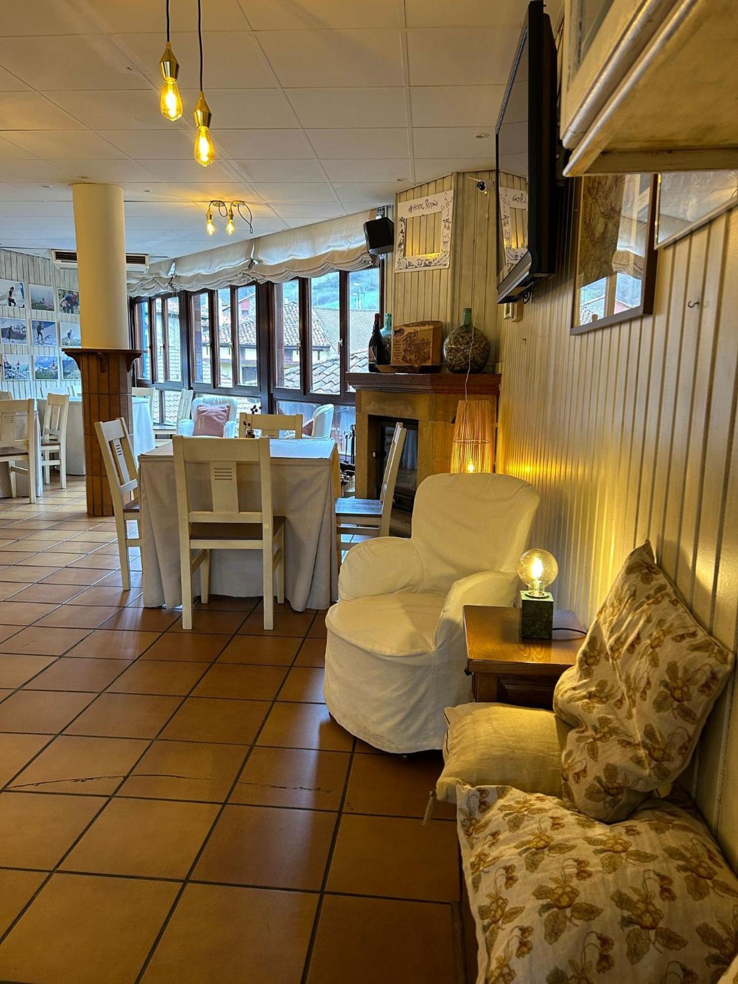 Hostal Remona 에스피나마 외부 사진